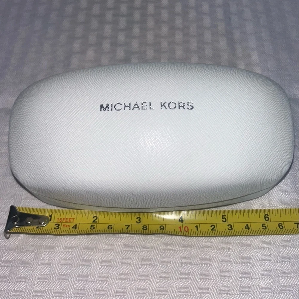 MICHAEL KORS White Hard Sided Sunglass/Glass Case